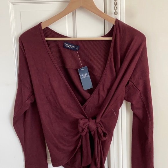 Abercrombie and Fitch top - Picture 1 of 2